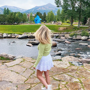 Meet your Posher, Chloe